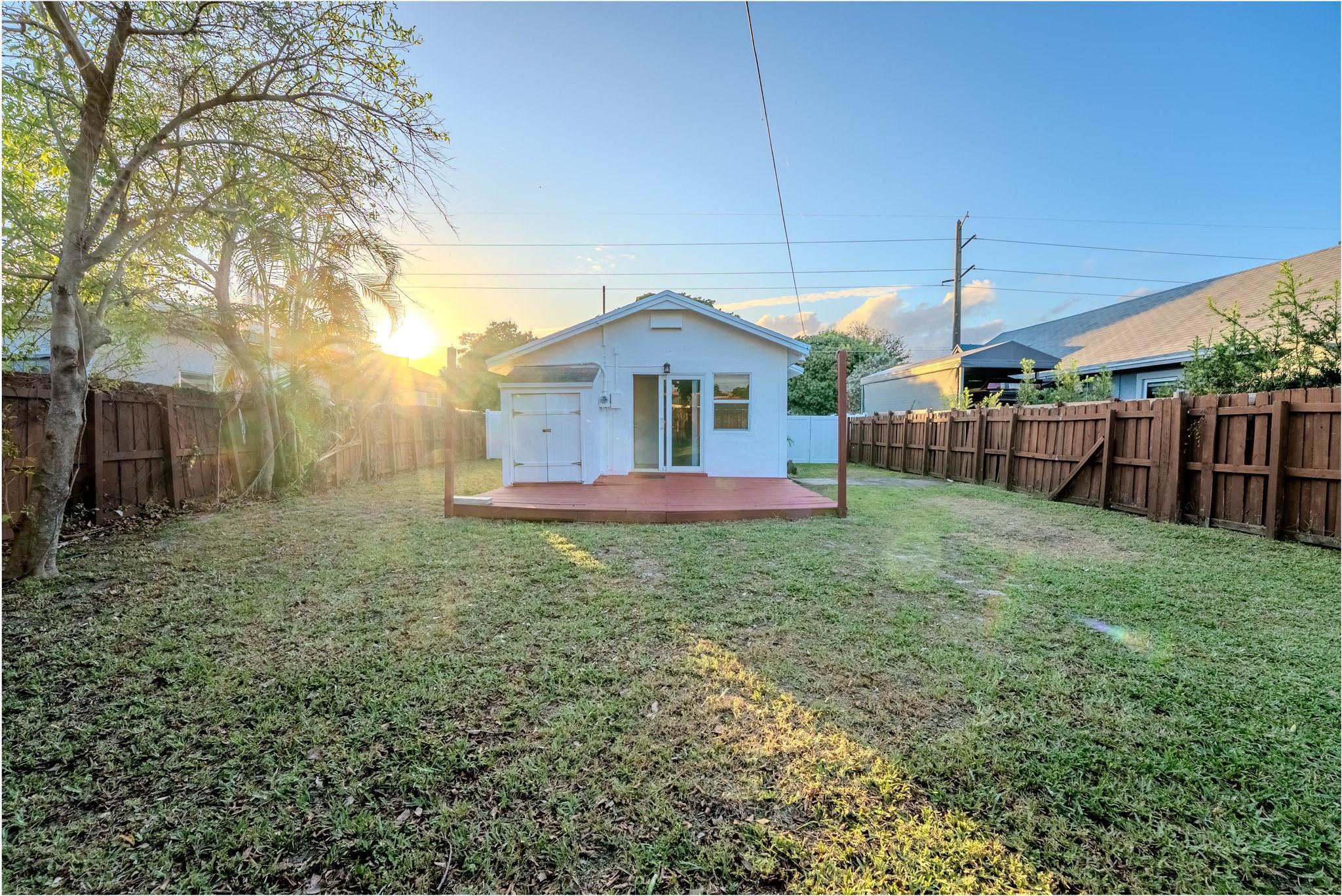 521 S 24th Avenue, Hollywood, FL 33020, Hollywood - Photo 3