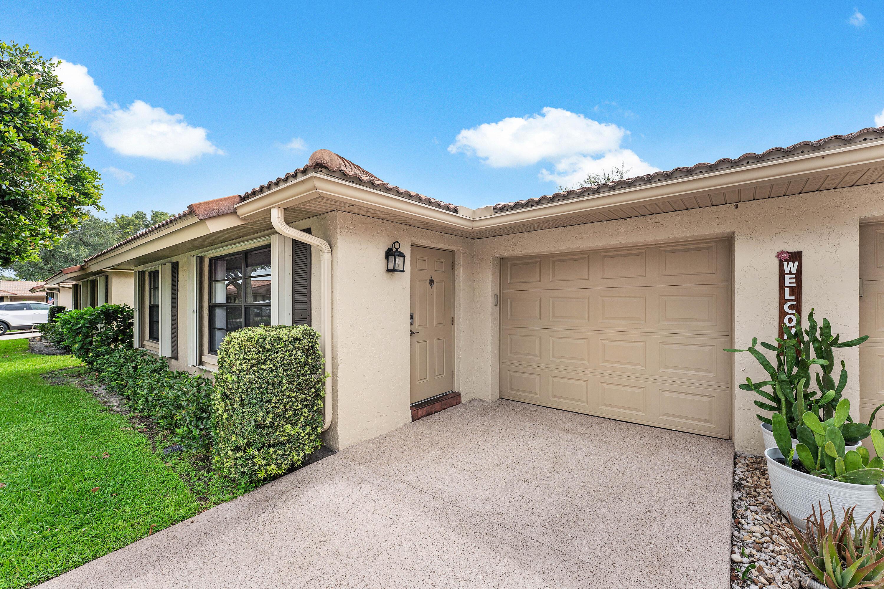 4670 Laurel Tree Road A, Boynton Beach, FL 33436, Boynton Beach - Photo 2