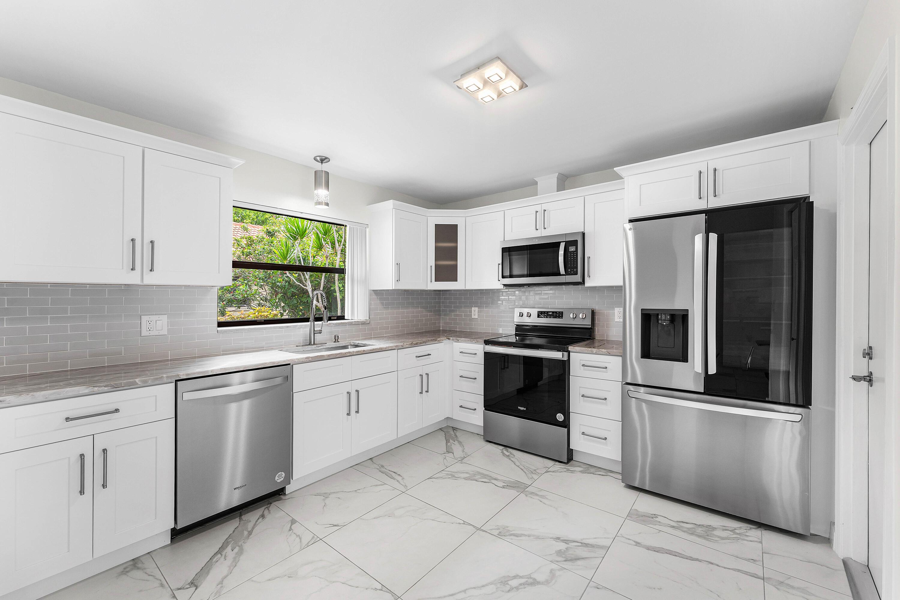 4670 Laurel Tree Road A, Boynton Beach, FL 33436, Boynton Beach - Photo 3