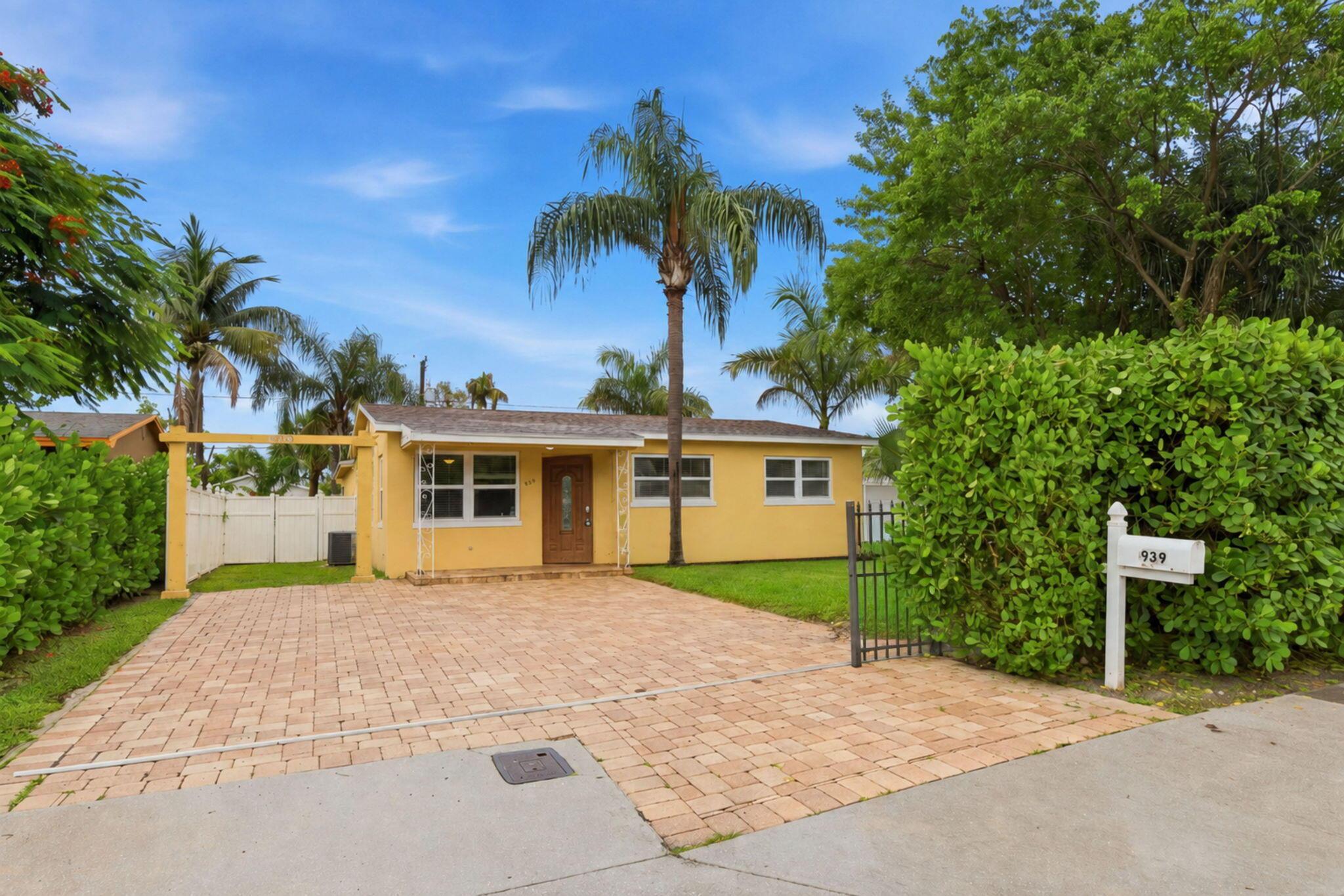 939 CHARLES Street, West Palm Beach, FL 33401, West Palm Beach - Photo 3
