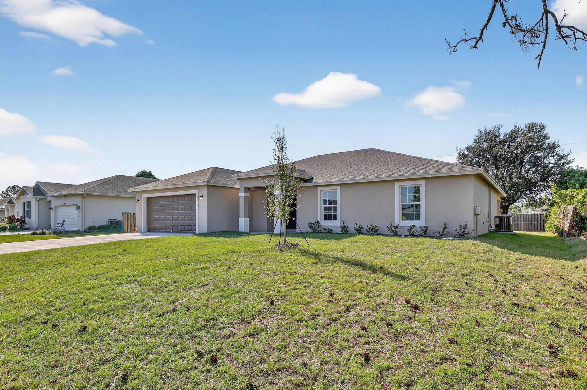 2826 SW South Calabria Circle, Port St. Lucie, FL 34953, Port St. Lucie - Photo 2