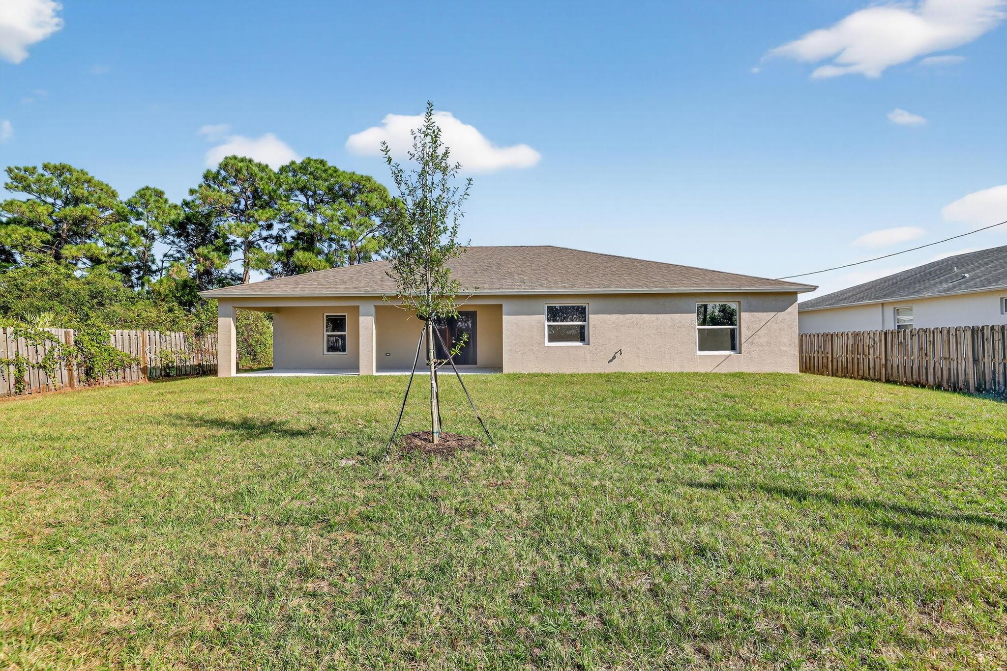 2826 SW South Calabria Circle, Port St. Lucie, FL 34953, Port St. Lucie - Photo 4