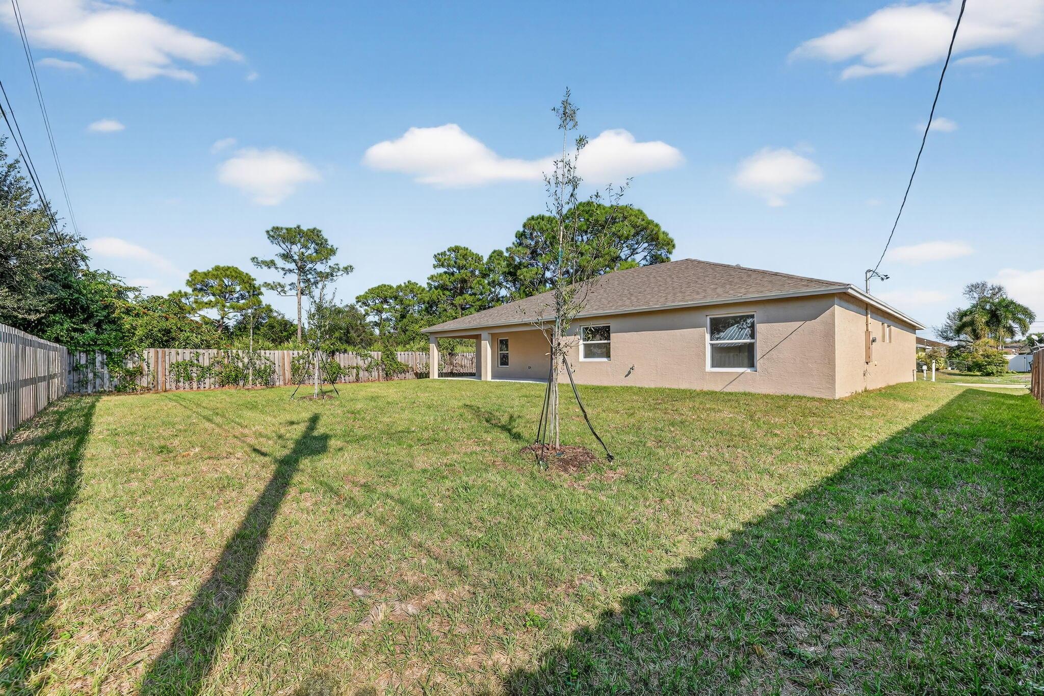 2826 SW South Calabria Circle, Port St. Lucie, FL 34953, Port St. Lucie - Photo 5