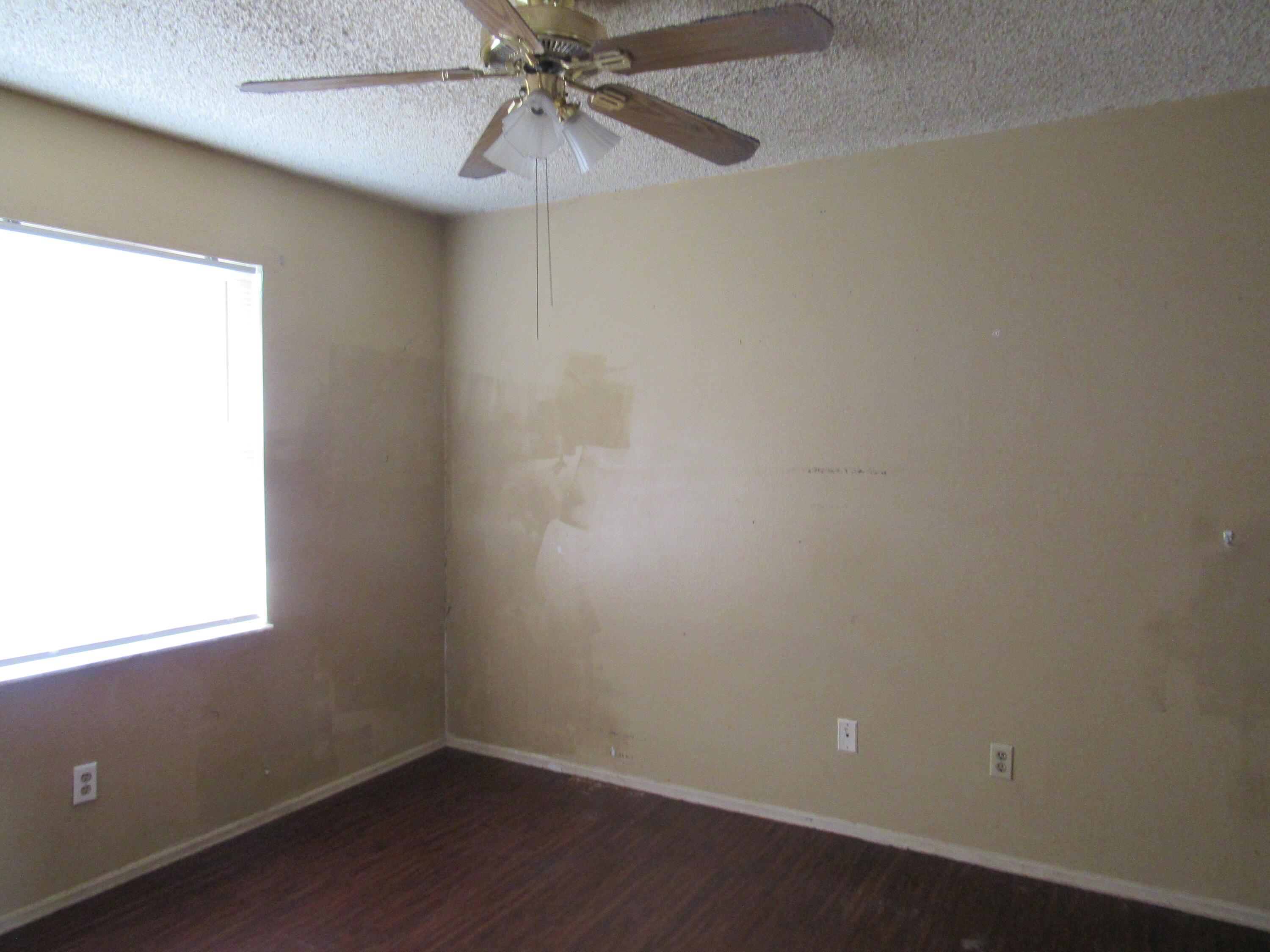 2557 SE ROBIN Circle, Port St. Lucie, FL 34952, Port St. Lucie - Photo 5