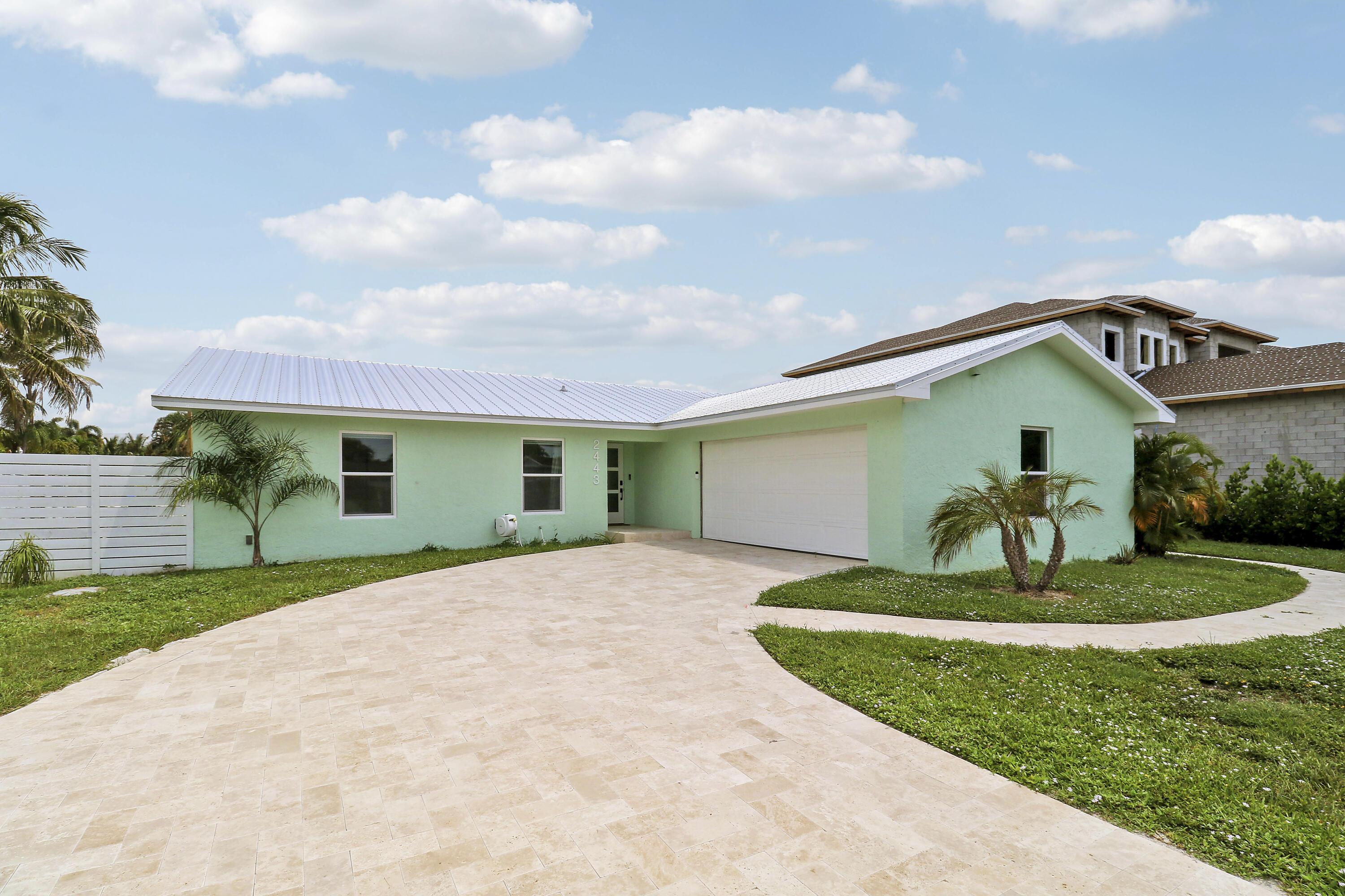 2443 E Edgewater Drive, Palm Beach Gardens, FL 33410, Palm Beach Gardens - Photo 4