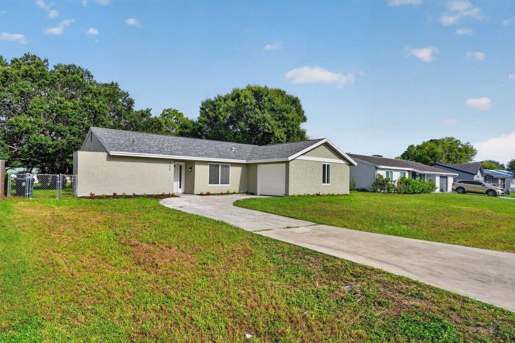 302 SW Kentwood Road, Port St. Lucie, FL 34953, Port St. Lucie - Photo 2