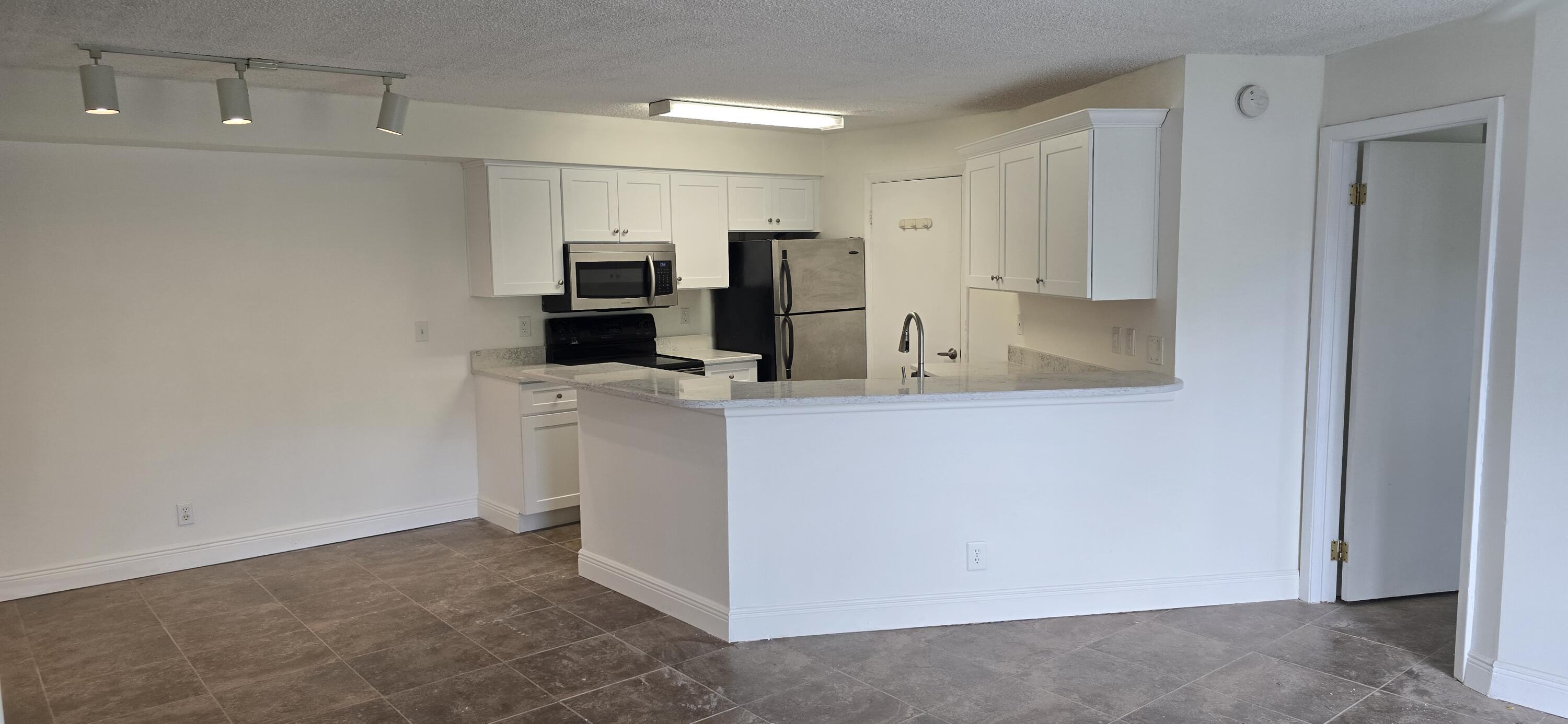9999 SUMMERBREEZE Drive 417, Sunrise, FL 33322, Sunrise