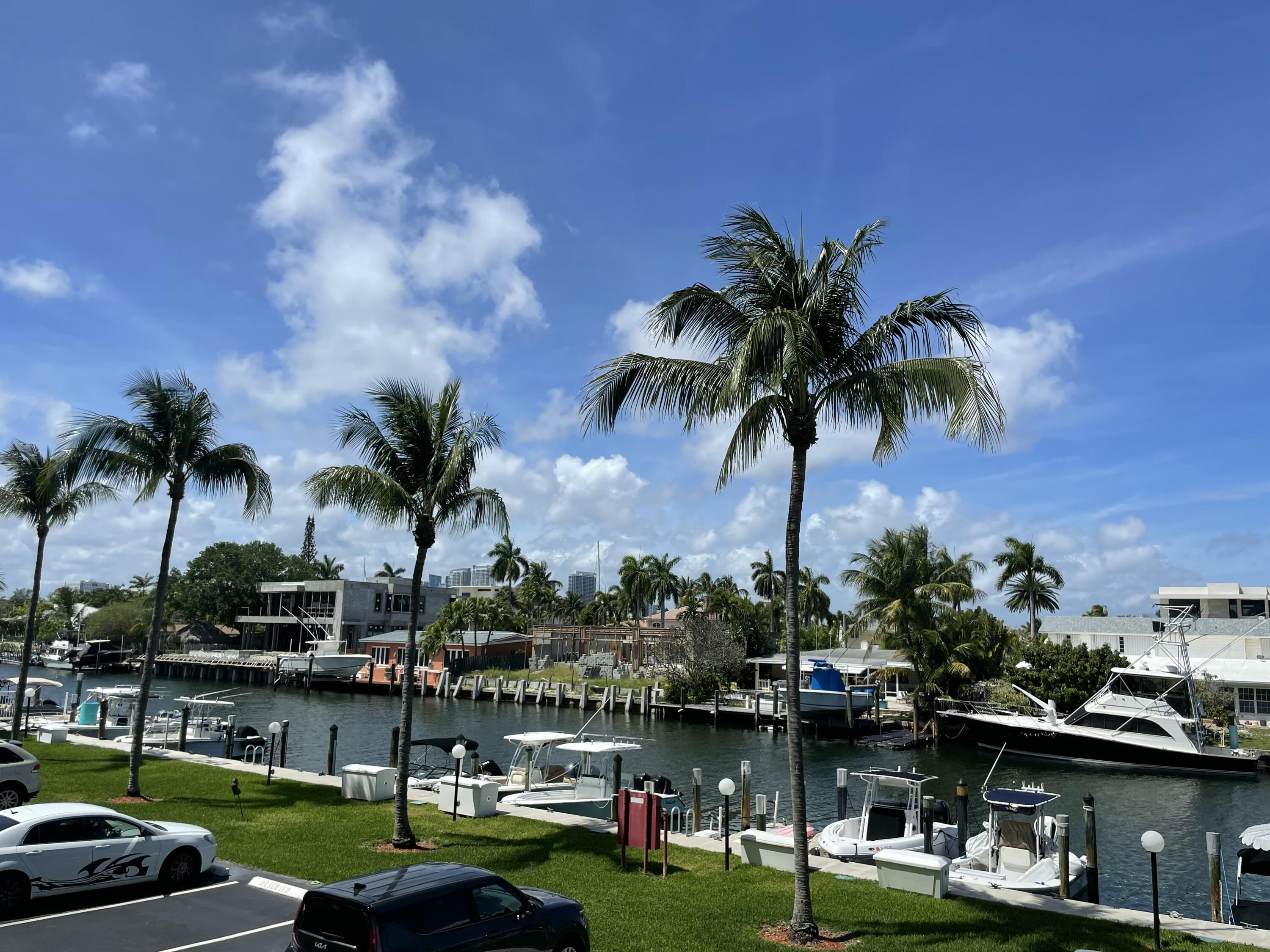 1731 SE 15TH Street 206, Fort Lauderdale, FL 33316, Fort Lauderdale - Photo 2