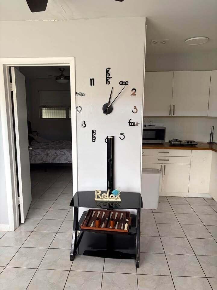 2213 LINCOLN Street 6, Hollywood, FL 33020, Hollywood