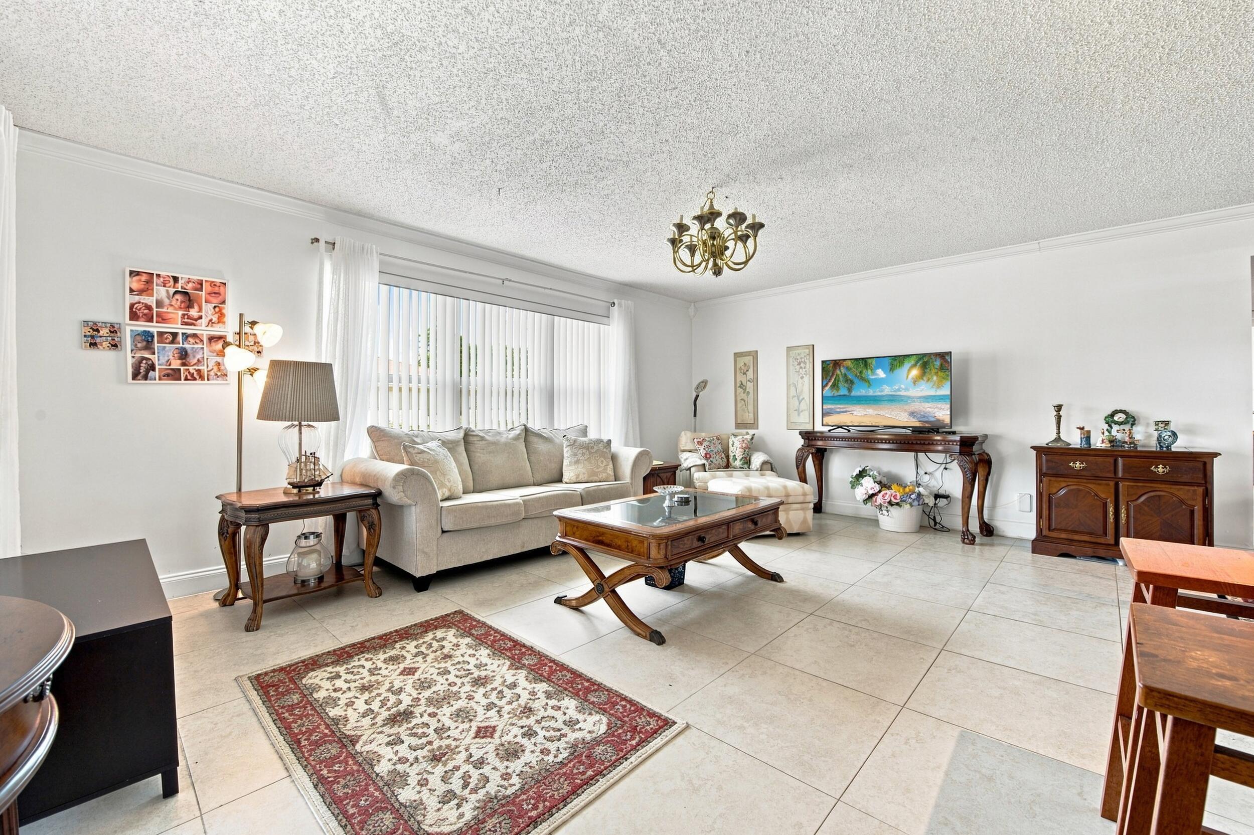 4830 NW 4th Street A, Delray Beach, FL 33445, Delray Beach - Photo 3