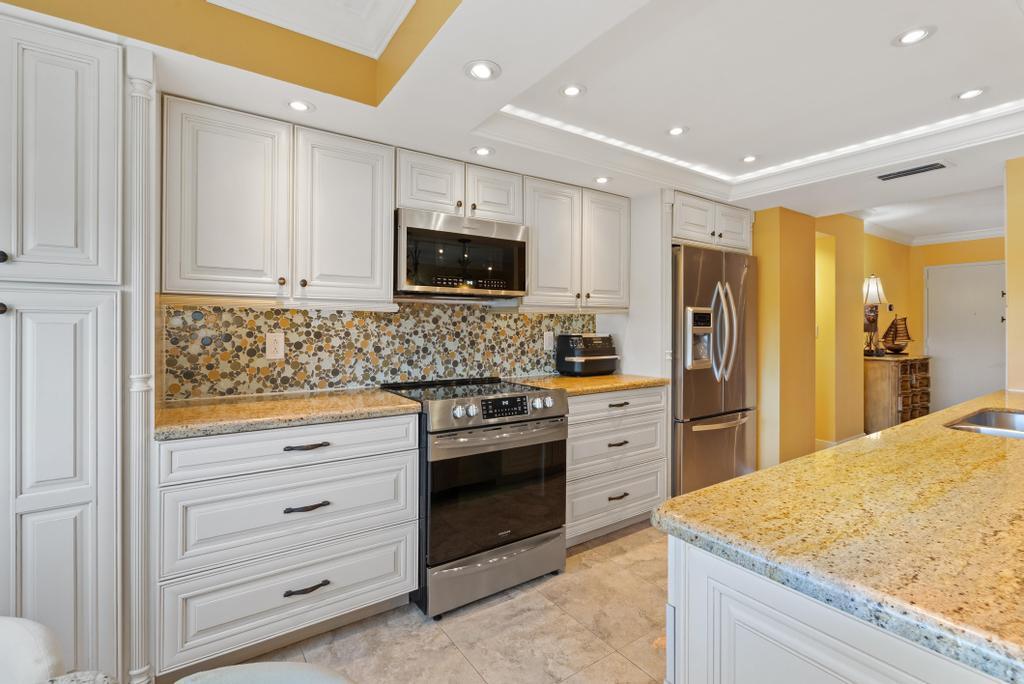 3210 SE 10th Street 4a, Pompano Beach, FL 33062, Pompano Beach - Photo 3
