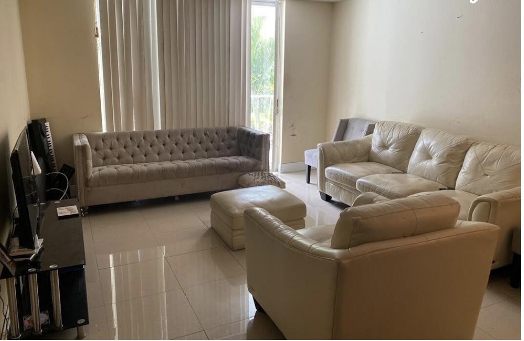 486 NW 165TH ST Road NW B-206, Miami, FL 33169, Miami - Photo 2