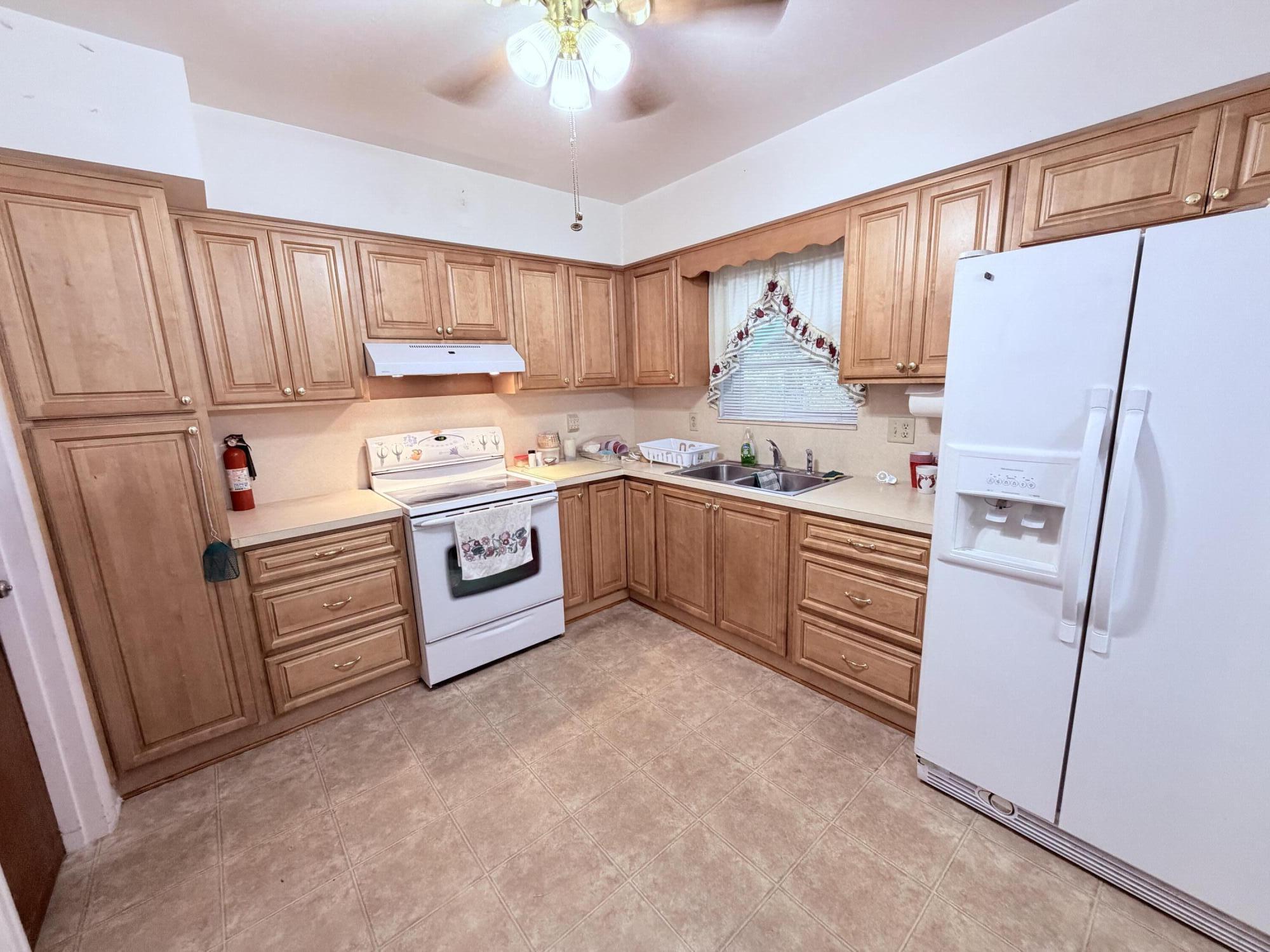 701 SW 64TH Terrace, Pembroke Pines, FL 33023, Pembroke Pines - Photo 2