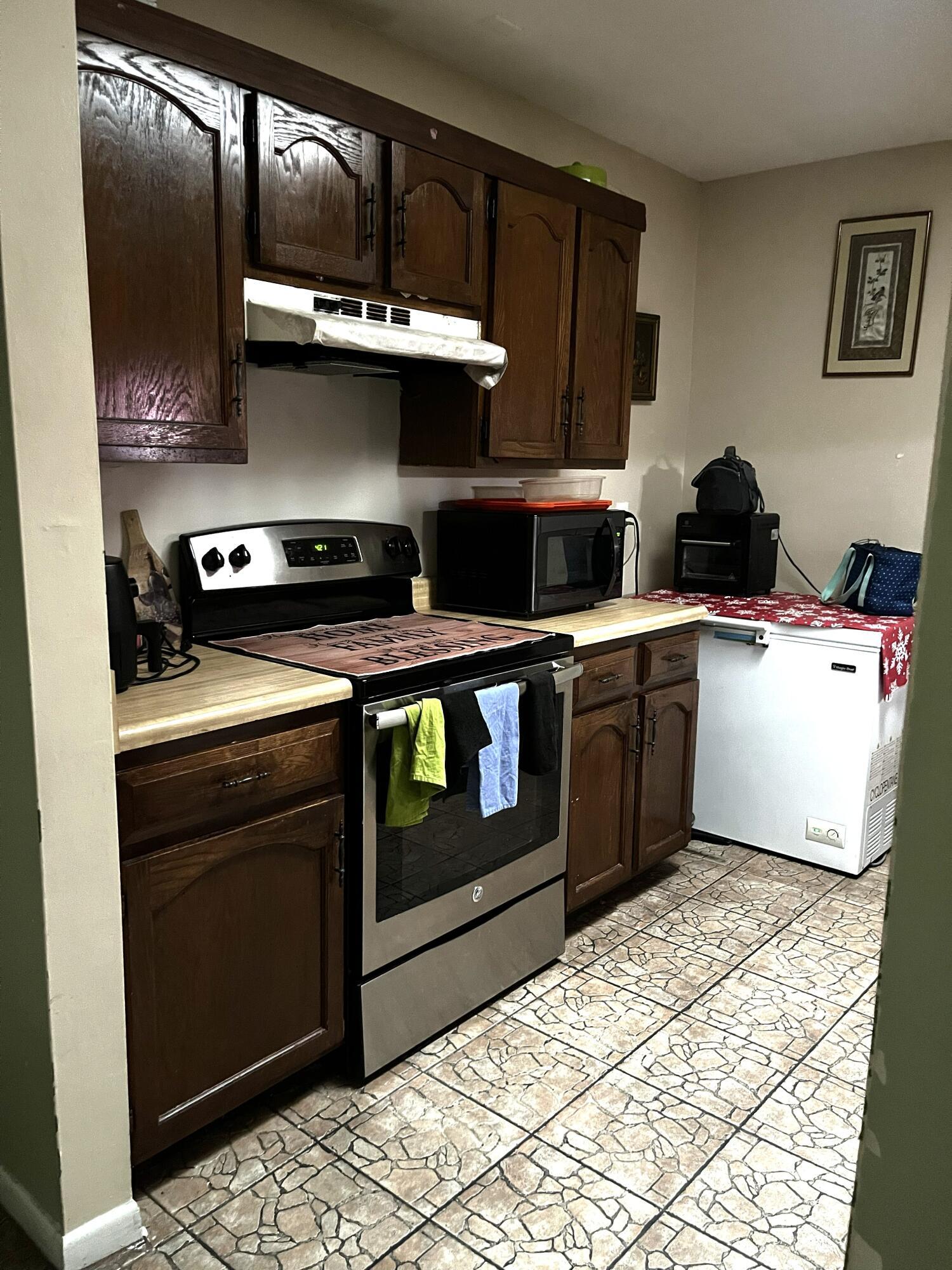 1965 SW 24TH Circle, Boynton Beach, FL 33426, Boynton Beach - Photo 4
