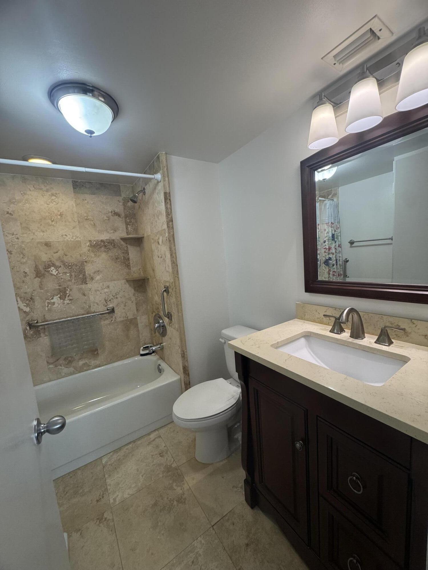 1075 Riverside Drive 303, Coral Springs, FL 33071, Coral Springs - Photo 5