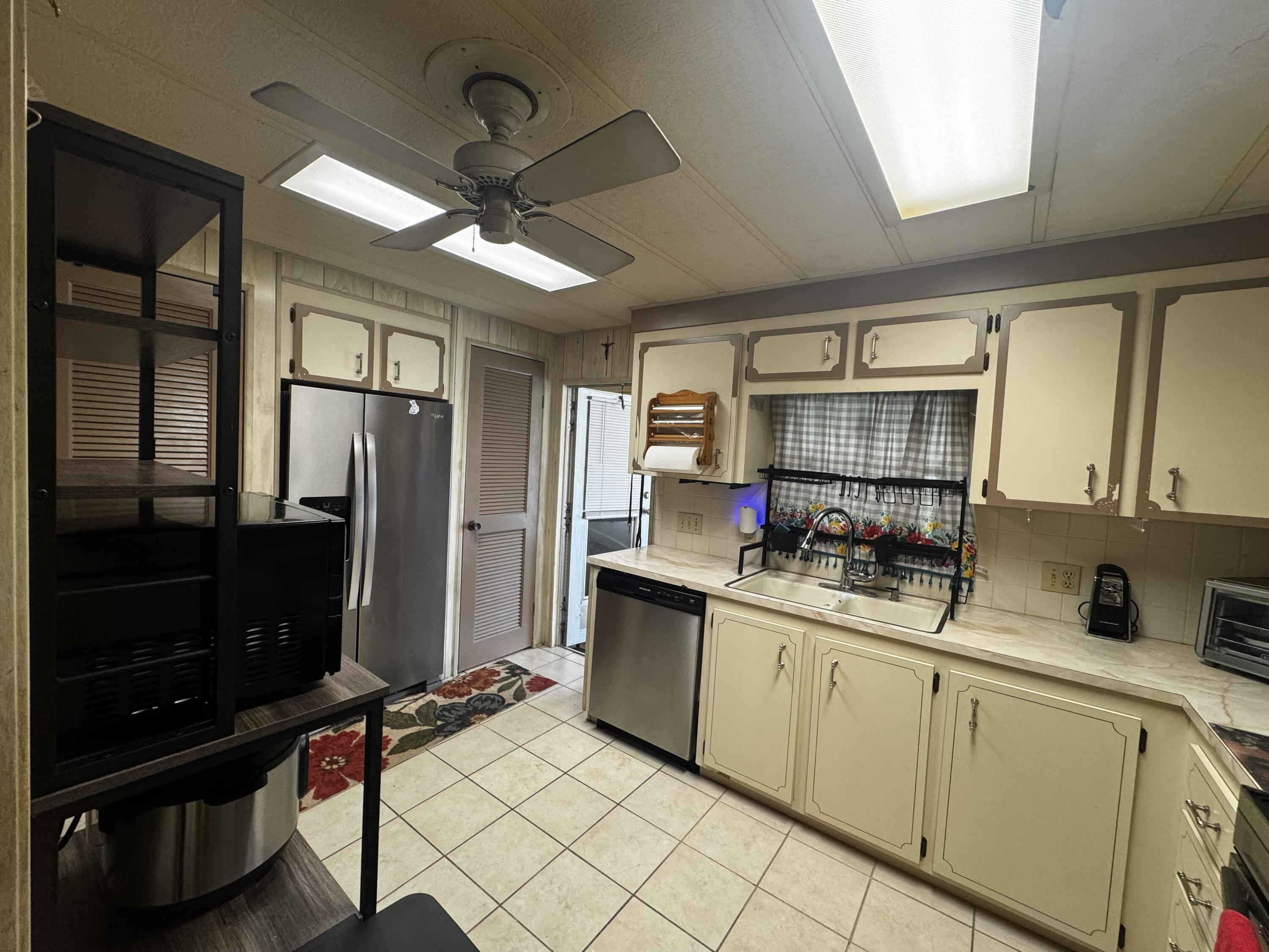 6165 N joshua Lane, Lantana, FL 33462, Lantana - Photo 4