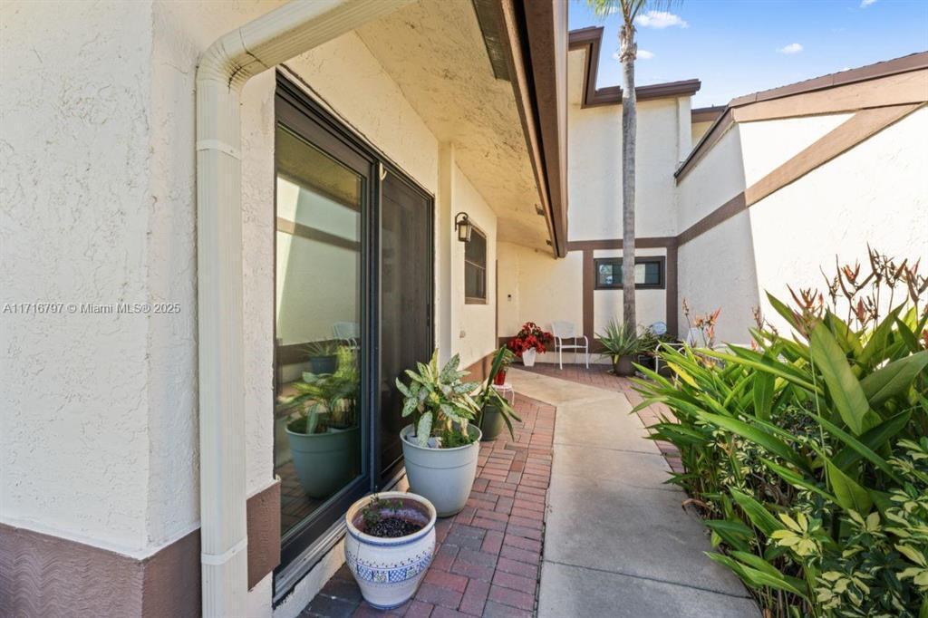 20929 BOCA RIDGE Drive W, Boca Raton, FL 33428, Boca Raton - Photo 3