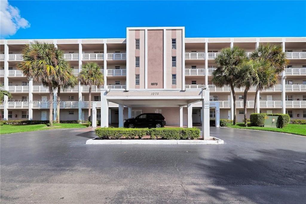 1075 Riverside Drive 303, Coral Springs, FL 33071, Coral Springs