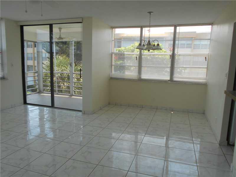 2731 TAFT Street 309, Hollywood, FL 33020, Hollywood - Photo 5