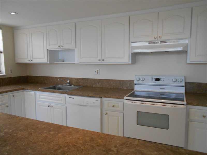 2731 TAFT Street 309, Hollywood, FL 33020, Hollywood - Photo 3
