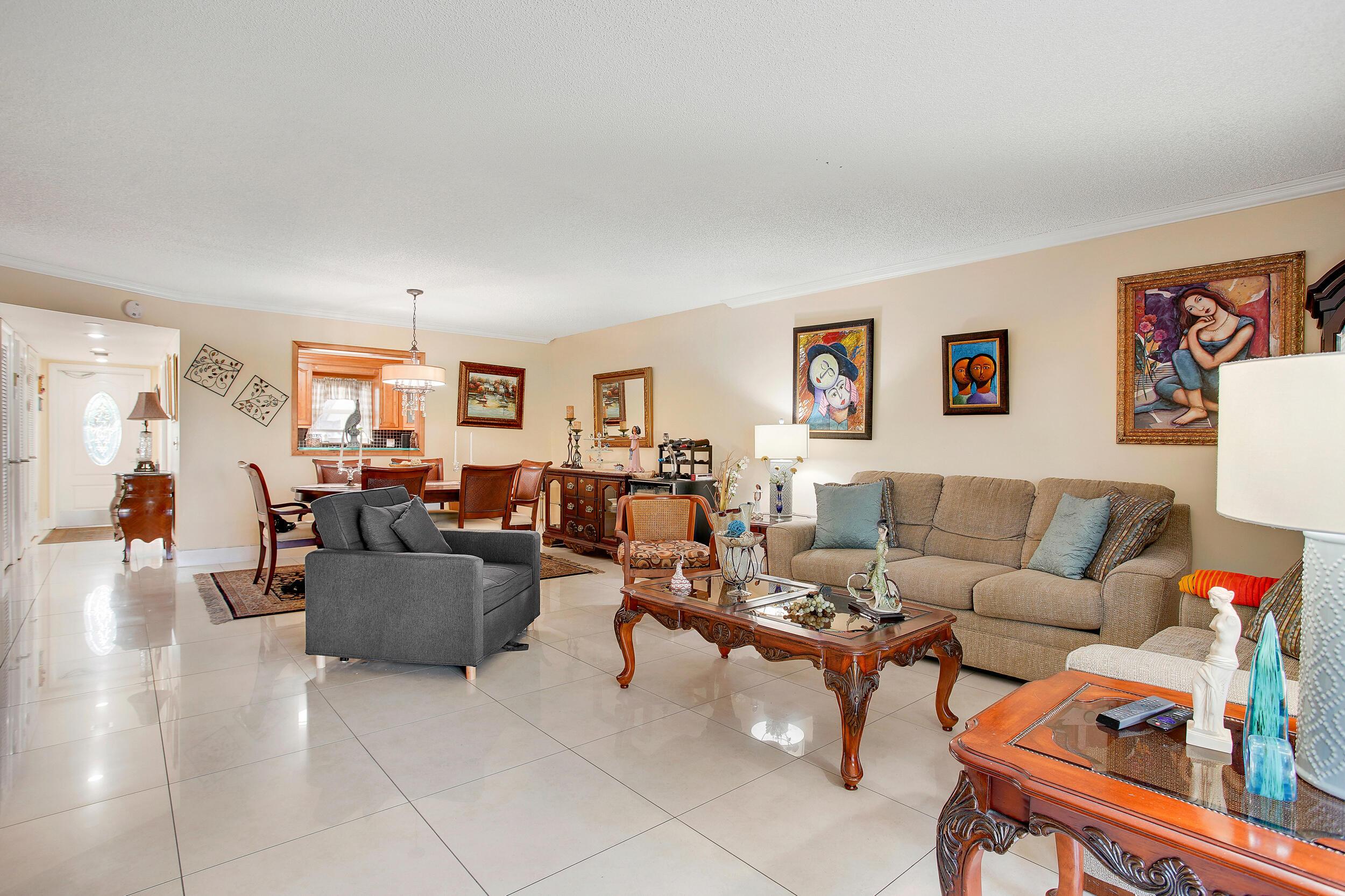 211 S Hollybrook Drive 107, Pembroke Pines, FL 33025, Pembroke Pines - Photo 5