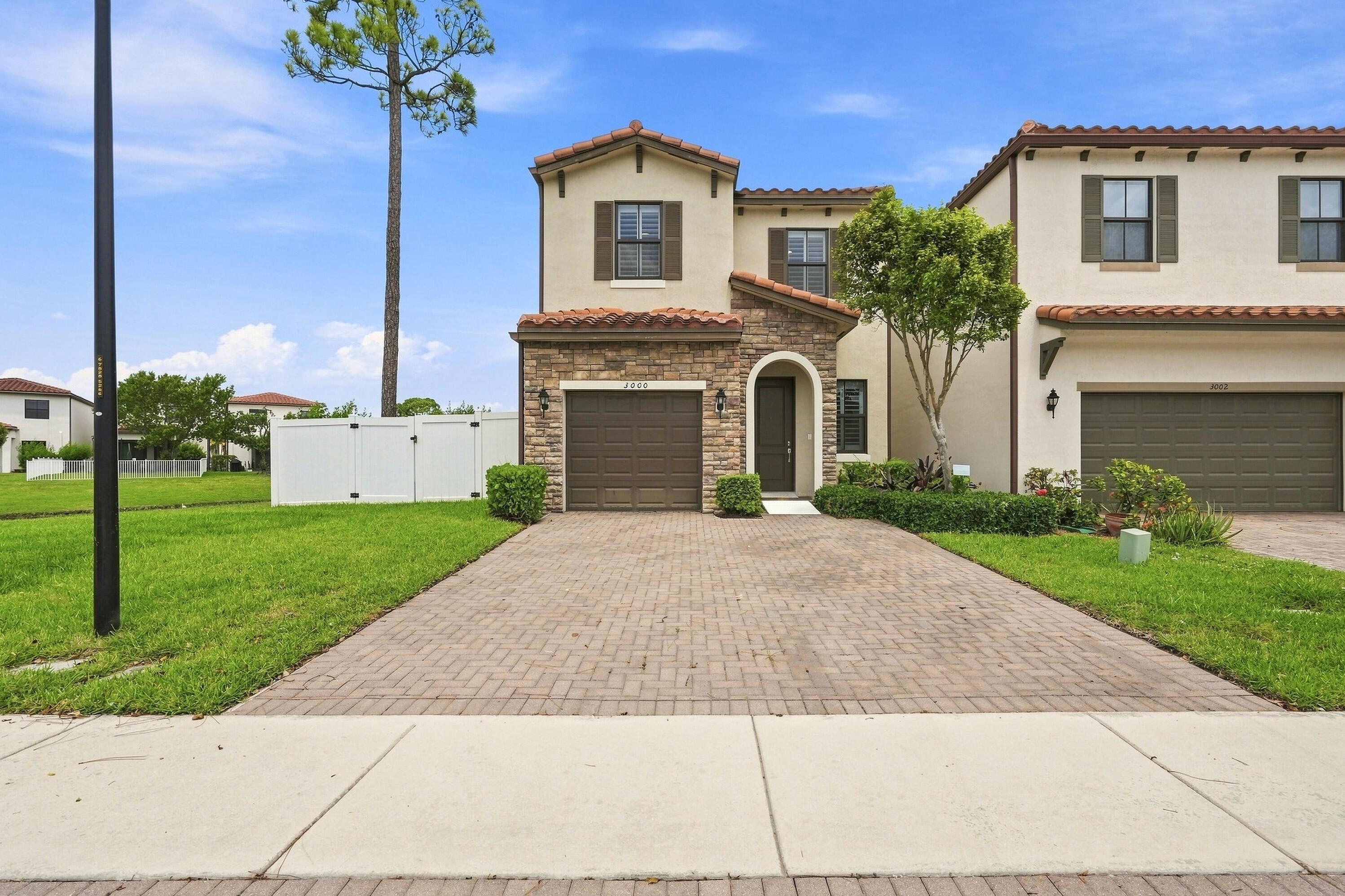 3000 KING PALM Way, Riviera Beach, FL 33410, Riviera Beach - Photo 3