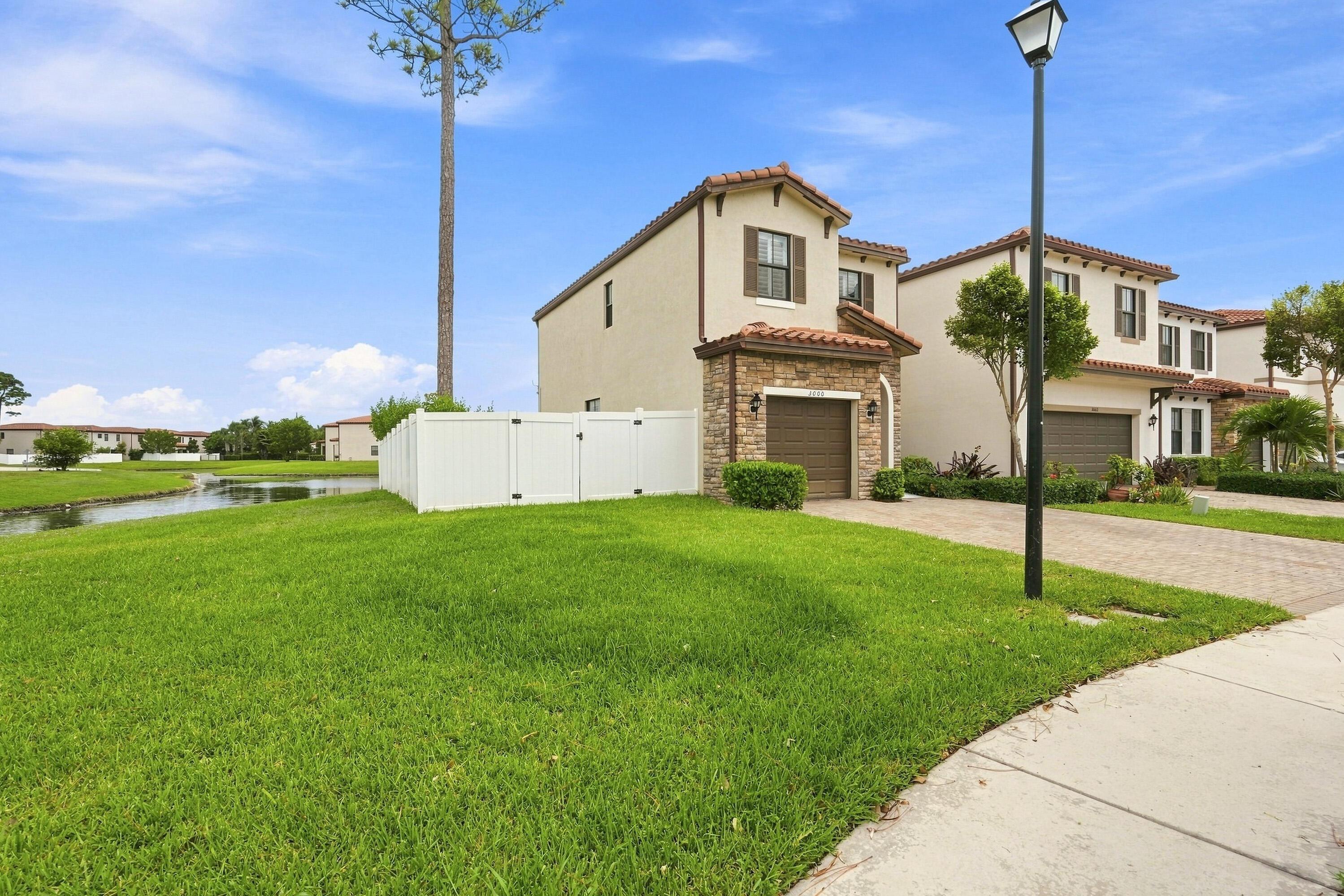 3000 KING PALM Way, Riviera Beach, FL 33410, Riviera Beach - Photo 4