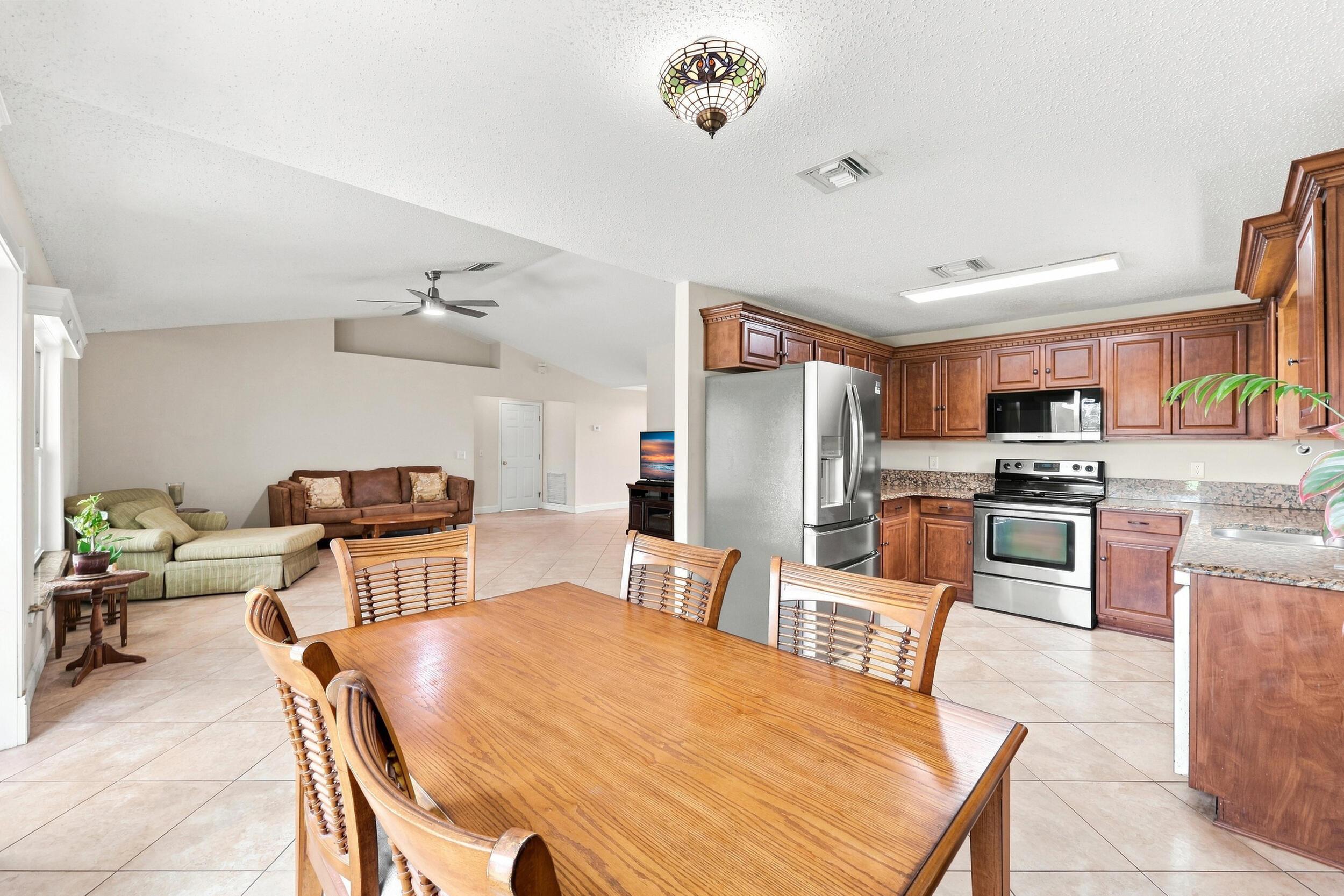 381 NE Surfside Avenue, Port St. Lucie, FL 34983, Port St. Lucie - Photo 5
