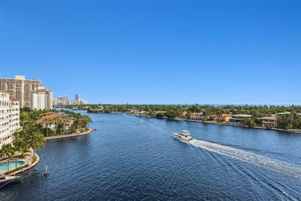 19707 Turnberry Way 9J, Aventura, FL 33180, Aventura - Photo 2