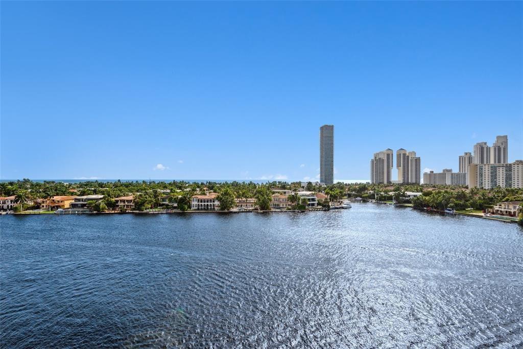 19707 Turnberry Way 9J, Aventura, FL 33180, Aventura