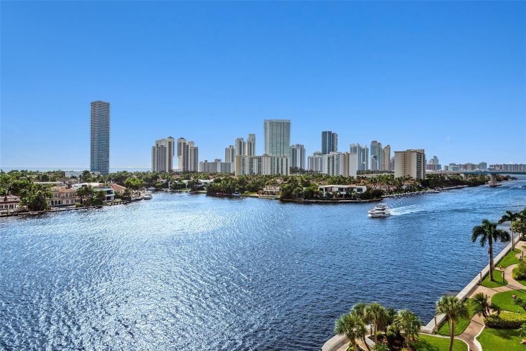19707 Turnberry Way 9J, Aventura, FL 33180, Aventura - Photo 3