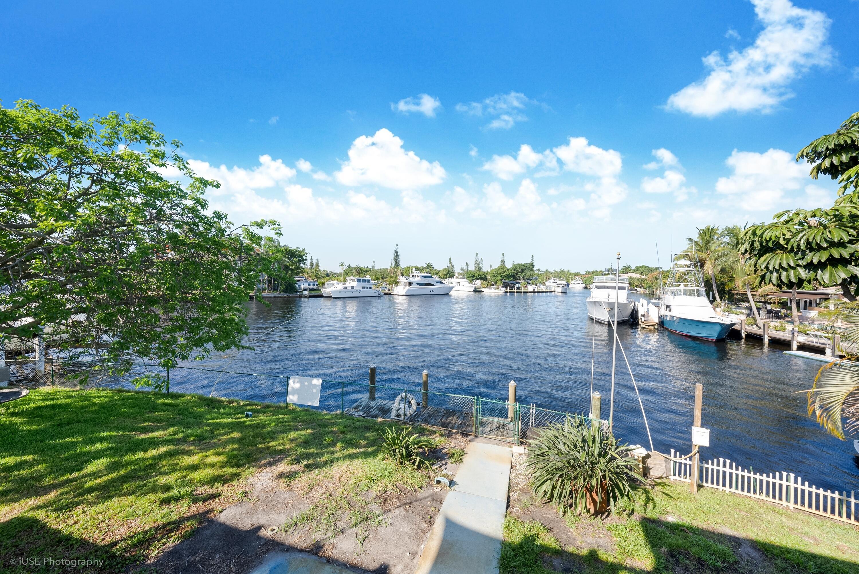 2141 SW 23RD Avenue, Fort Lauderdale, FL 33312, Fort Lauderdale - Photo 2
