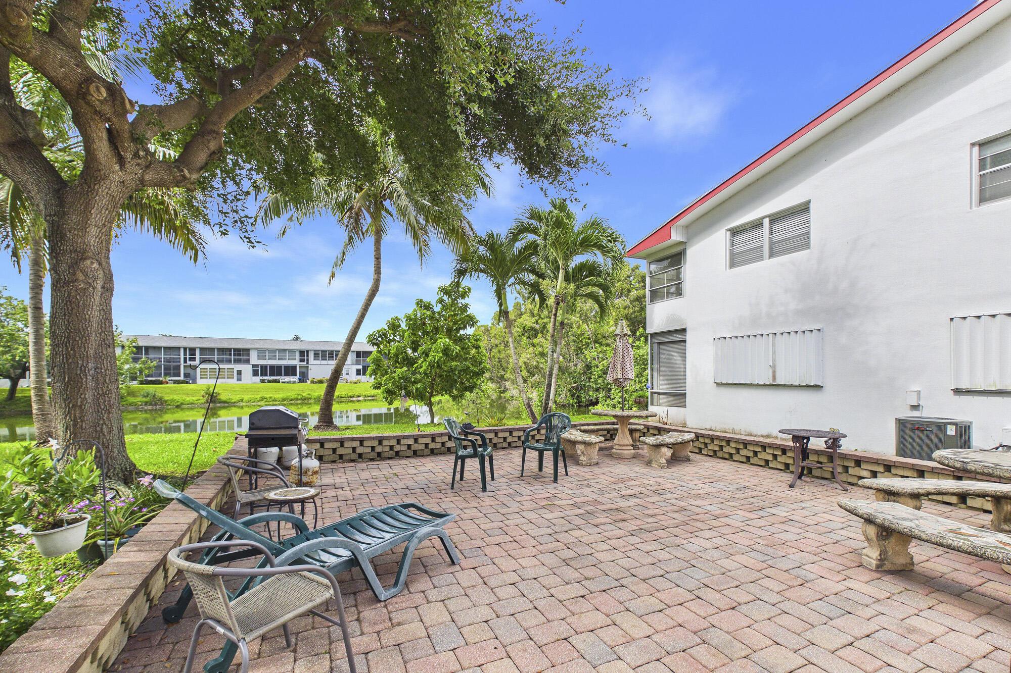 272 NORTHAMPTON N, West Palm Beach, FL 33417, West Palm Beach - Photo 4