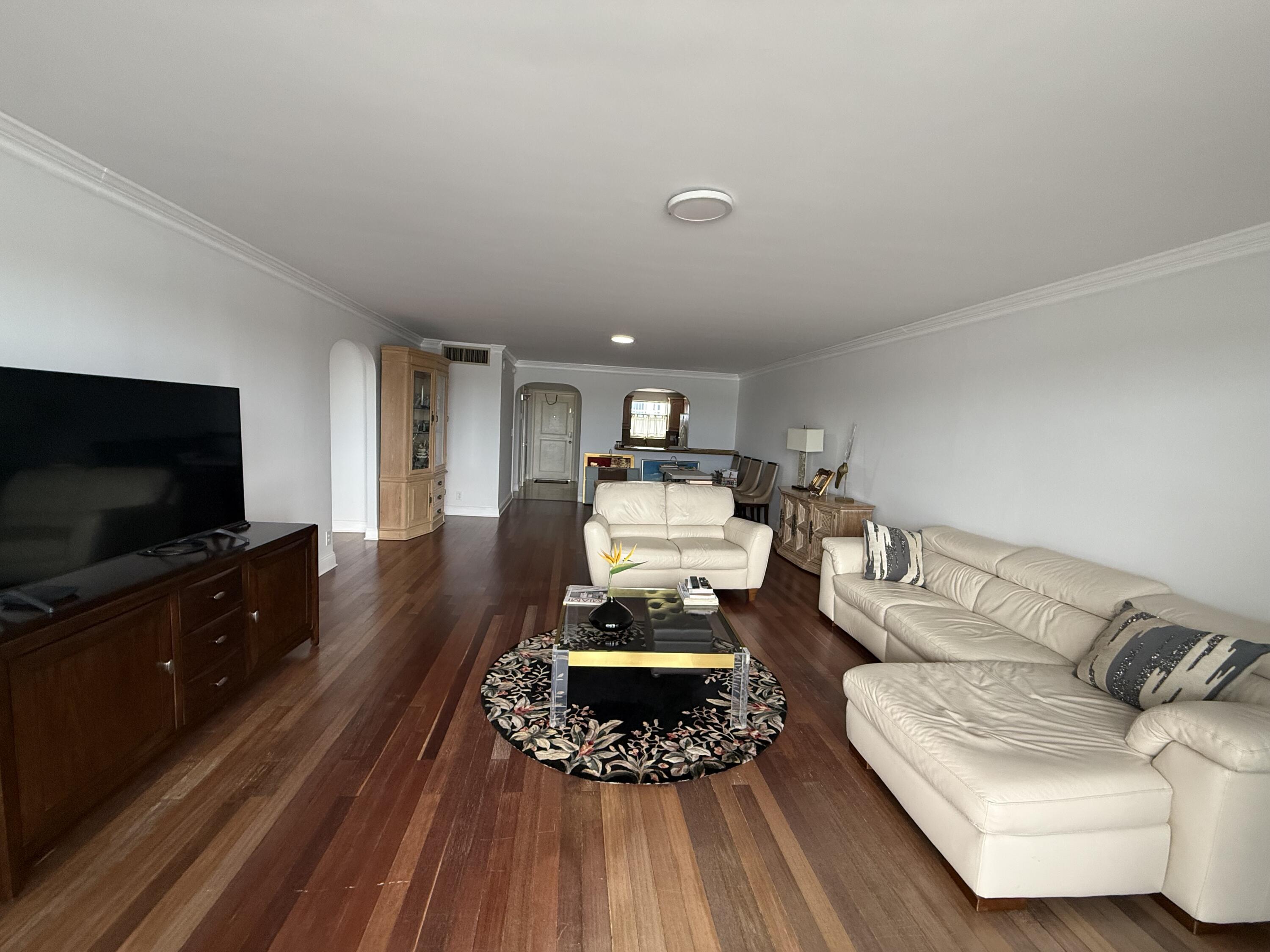 511 Bayshore Drive 405, Fort Lauderdale, FL 33304, Fort Lauderdale - Photo 2