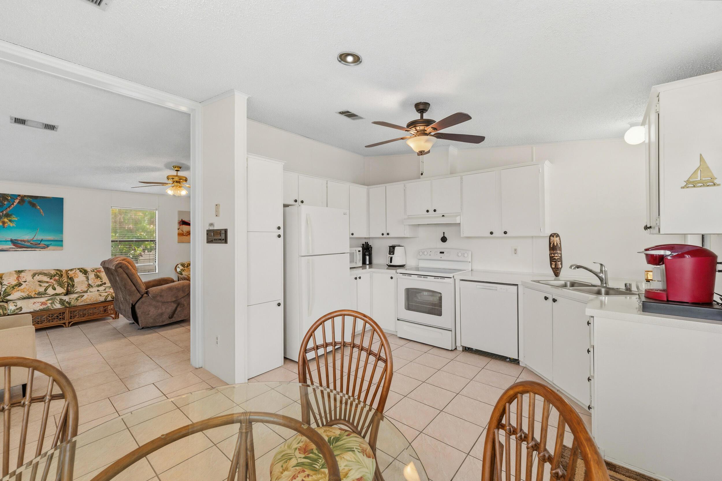 3179 Columbrina Circle, Port St. Lucie, FL 34952, Port St. Lucie - Photo 5