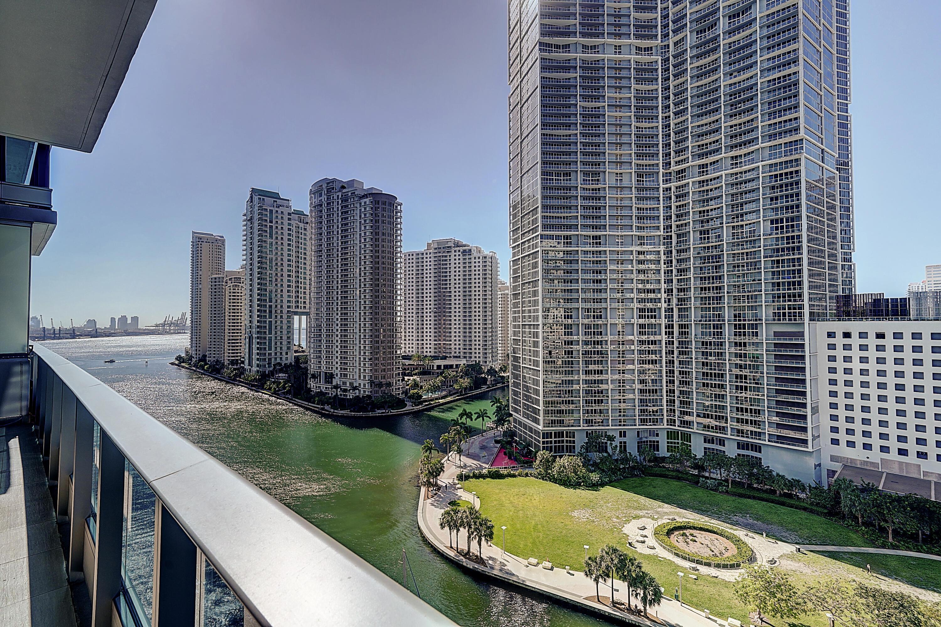 200 Biscayne Blvd Way 1408, Miami, FL 33131, Miami