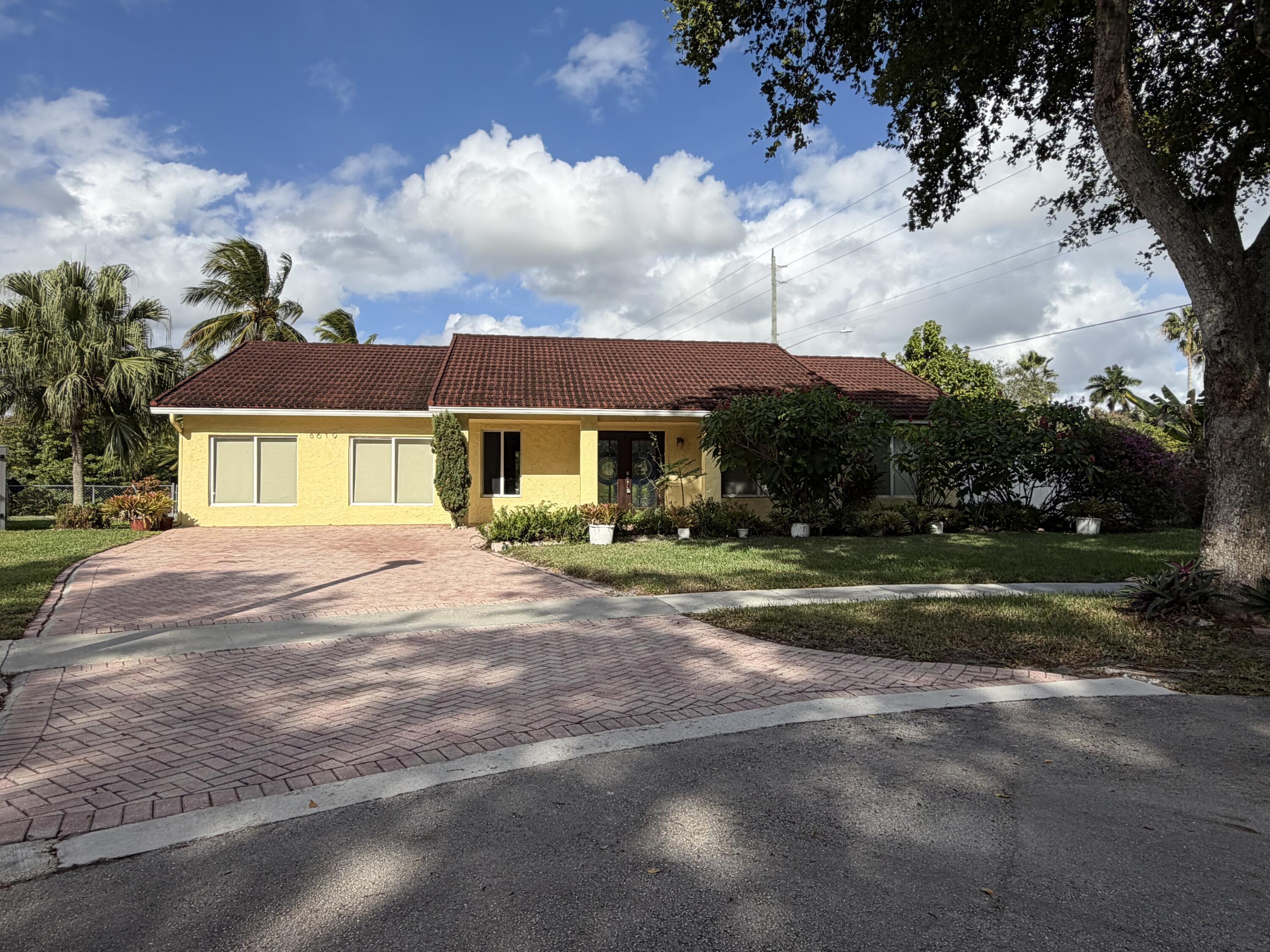 8619 SW 51st Street, Cooper City, FL 33328, Cooper City
