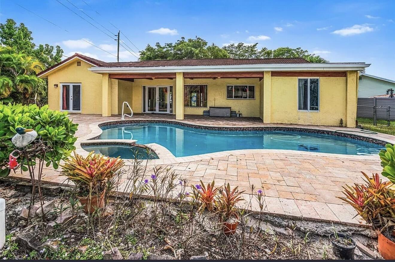 8619 SW 51st Street, Cooper City, FL 33328, Cooper City - Photo 2
