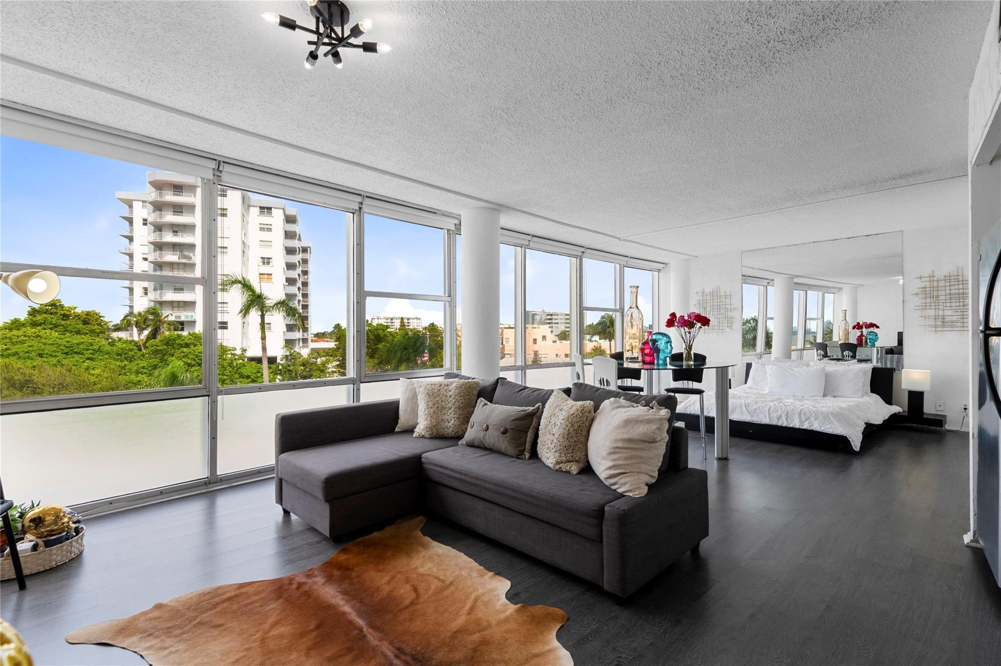 900 Bay Drive 303, Miami Beach, FL 33141, Miami Beach - Photo 2