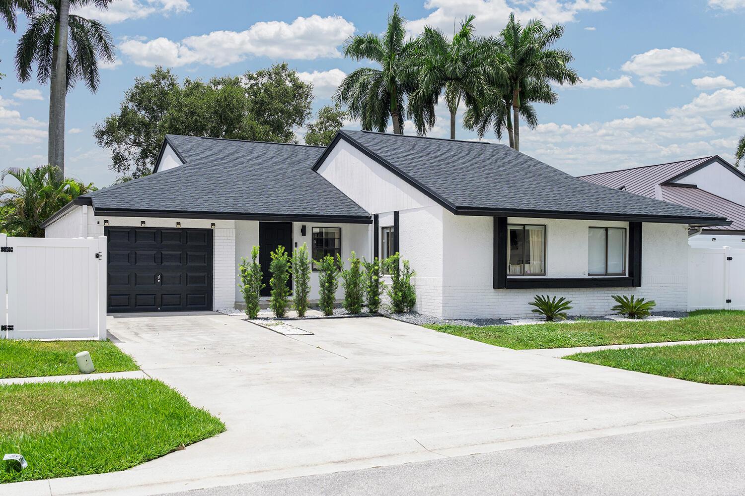 21641 SUTTERS Lane, Boca Raton, FL 33428, Boca Raton - Photo 3