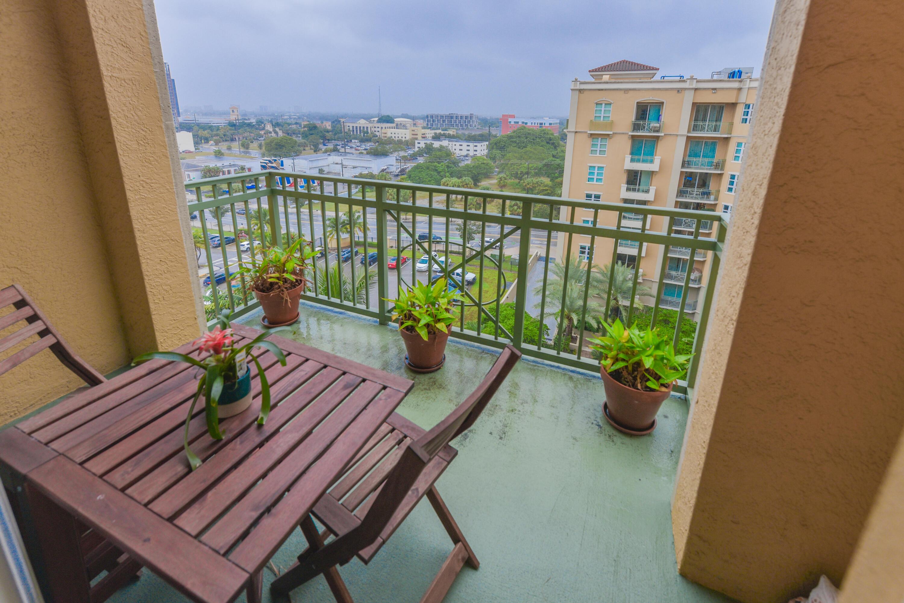 403 S SAPODILLA Avenue 817, West Palm Beach, FL 33401, West Palm Beach