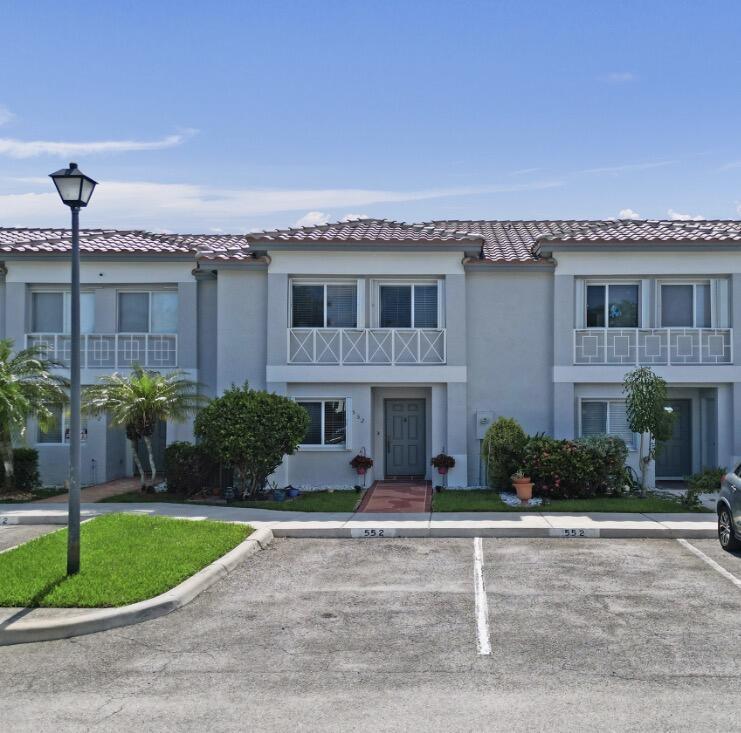 552 NW 208th Terrace, Pembroke Pines, FL 33029, Pembroke Pines - Photo 3