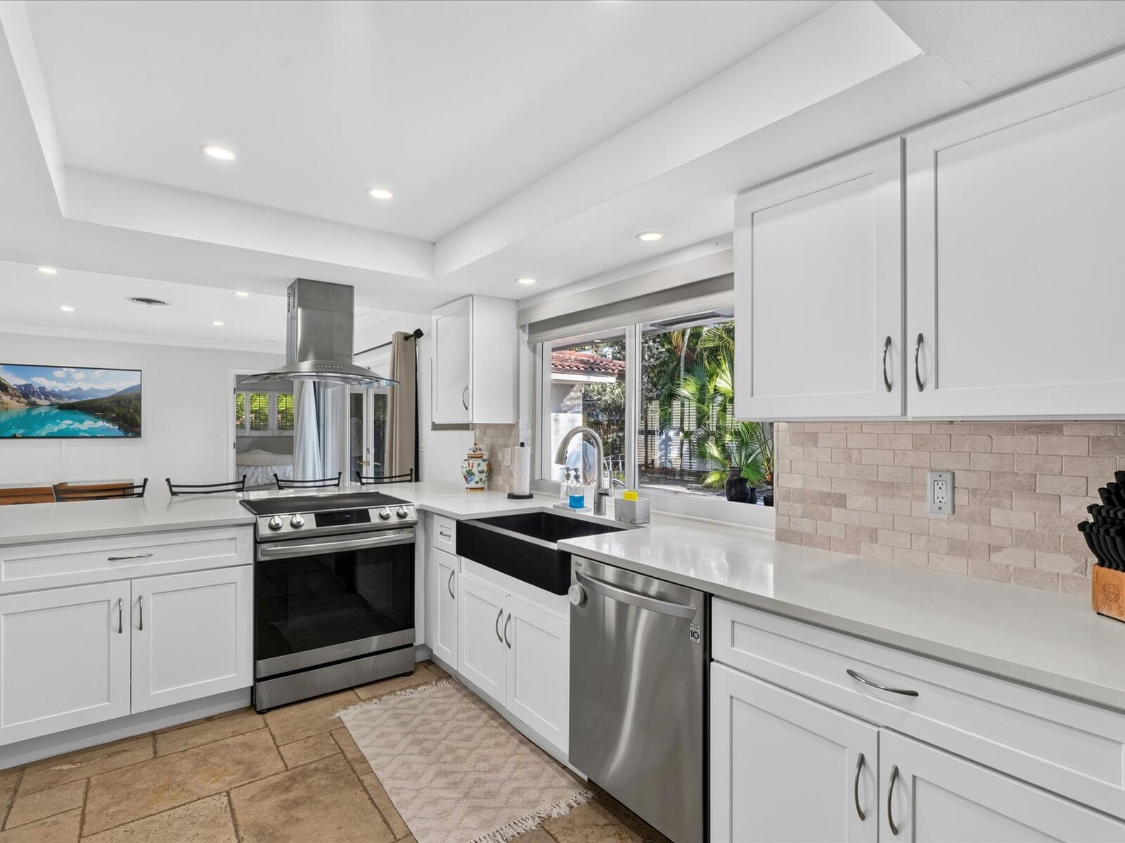 2010 NE 59th Place, Fort Lauderdale, FL 33308, Fort Lauderdale - Photo 5