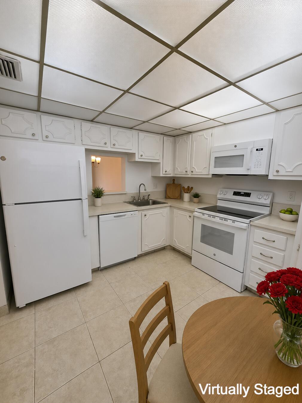 3661 VIA POINCIANA 407, Lake Worth, FL 33467, Lake Worth - Photo 5