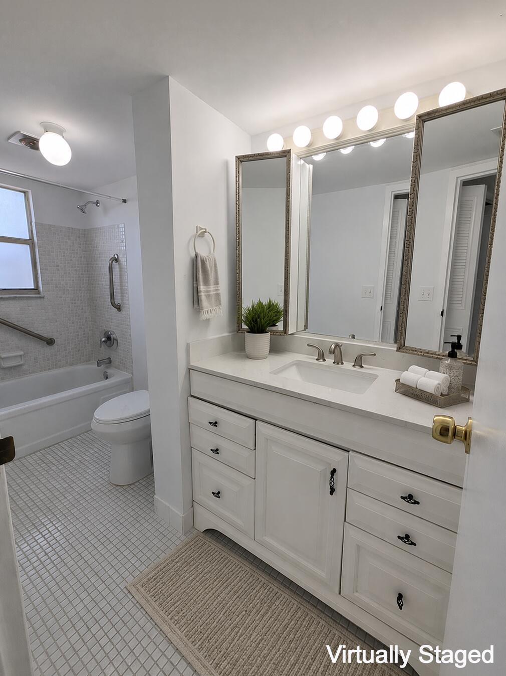 3661 VIA POINCIANA 407, Lake Worth, FL 33467, Lake Worth - Photo 4