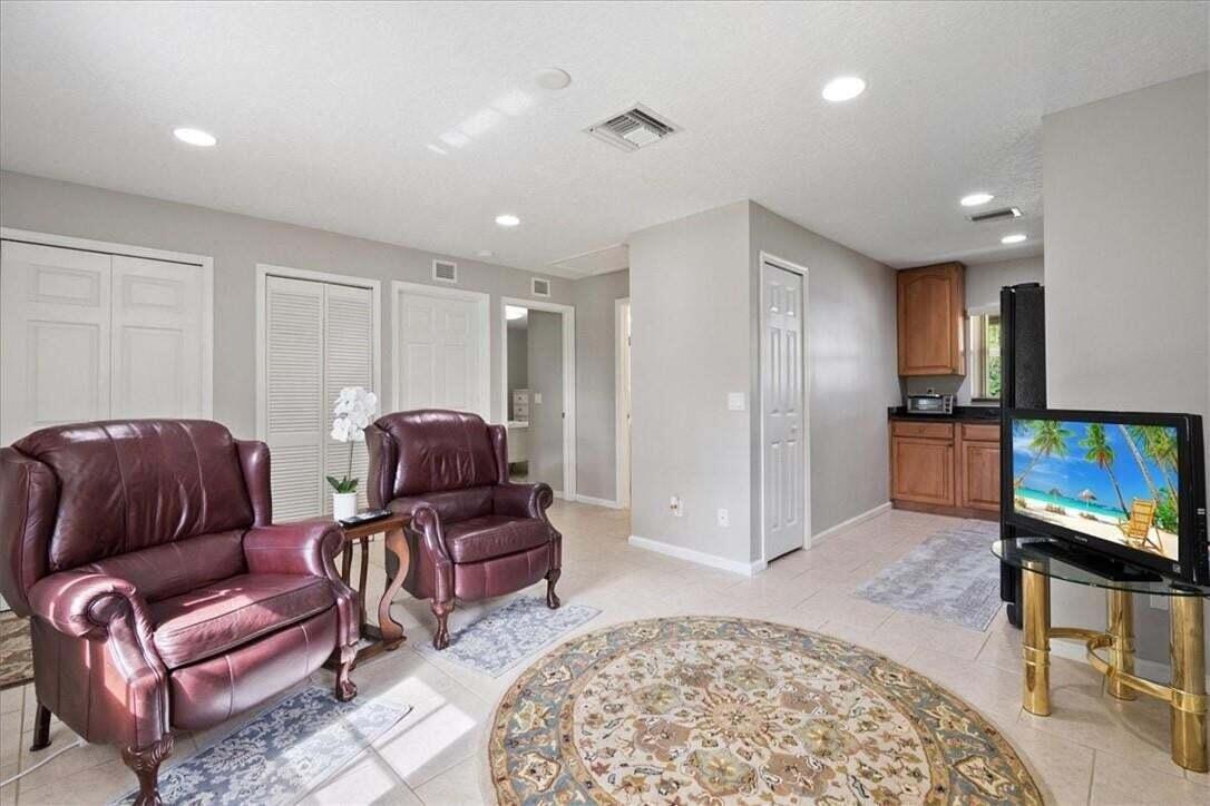 17065 82ND Road N Guest House, The Acreage, FL 33470, The Acreage - Photo 2