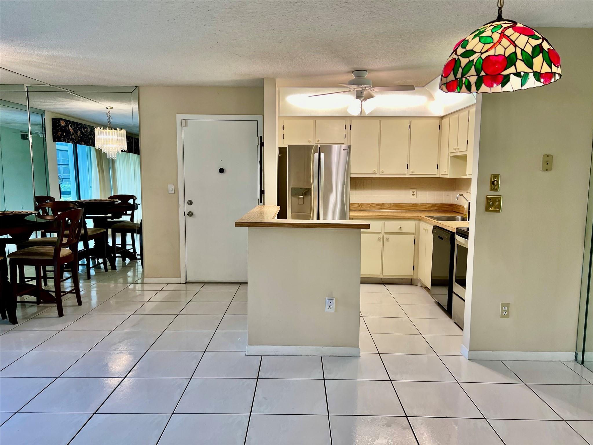 9718 S BELFORT Circle 108, Tamarac, FL 33321, Tamarac - Photo 3