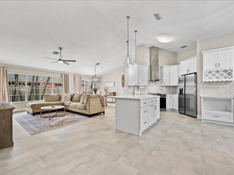 237 MOCCASIN Trail W, Jupiter, FL 33458, Jupiter