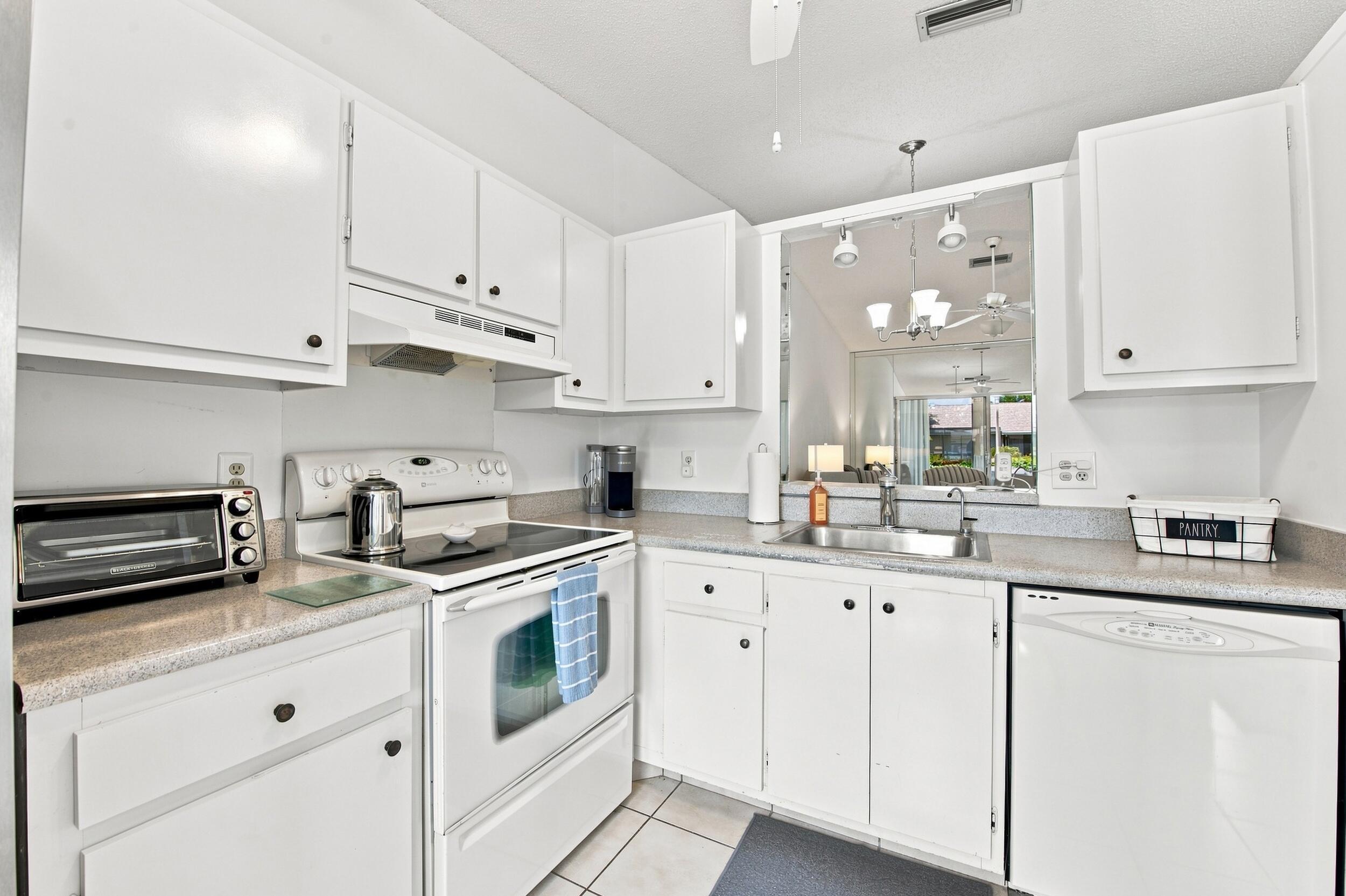 18829 Argosy Drive B, Boca Raton, FL 33496, Boca Raton - Photo 3