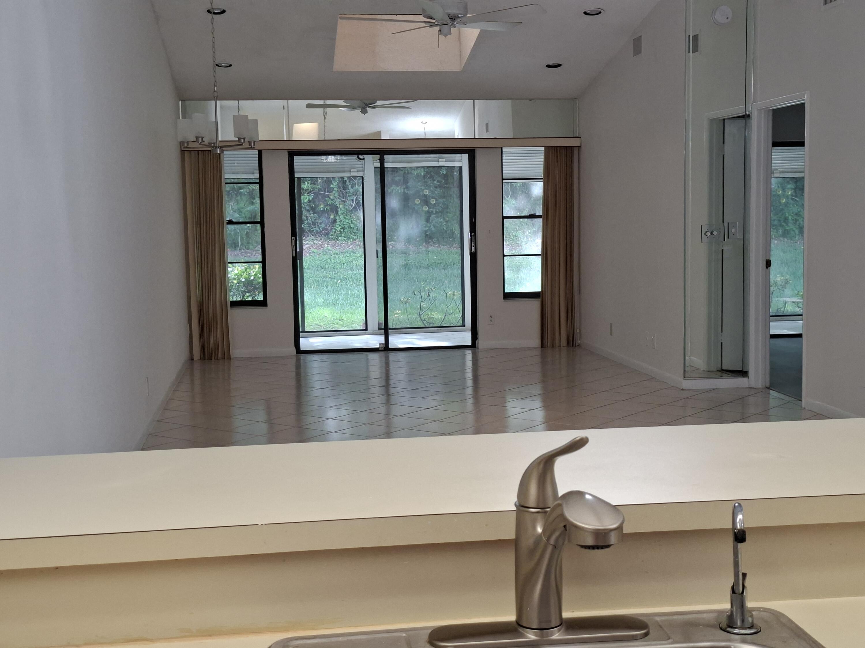 10032 Andrea Lane, Boynton Beach, FL 33437, Boynton Beach - Photo 5
